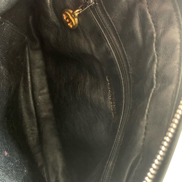 Chanel Purse - Picture 6 of 8